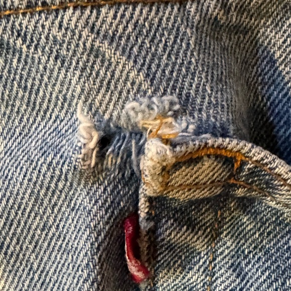 Vintage 2001 Levi’s 550 Relaxed Fit Straight Leg Jeans 36x34 Light Wash - Picture 2 of 8